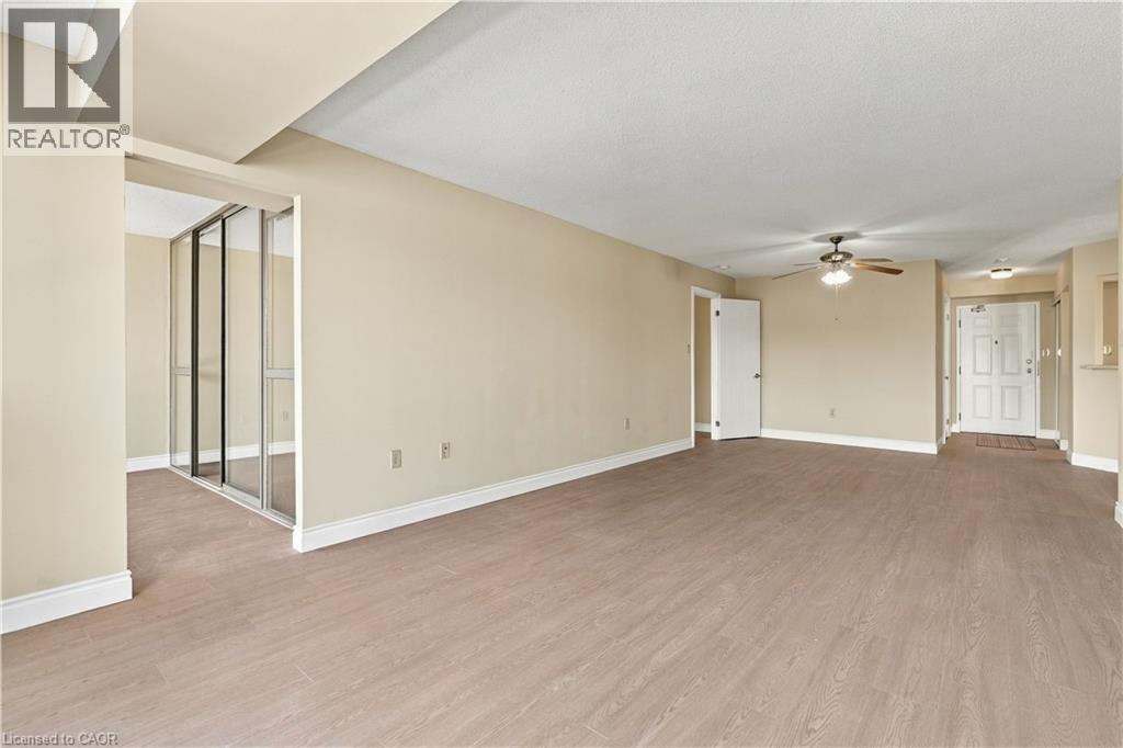 5070 Pinedale Avenue Unit# 302, Burlington, Ontario  L7L 5V6 - Photo 13 - 40869371