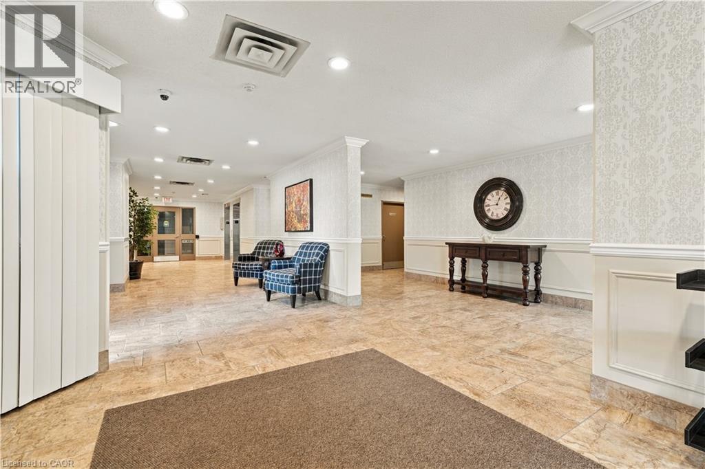 5070 Pinedale Avenue Unit# 302, Burlington, Ontario  L7L 5V6 - Photo 5 - 40869371