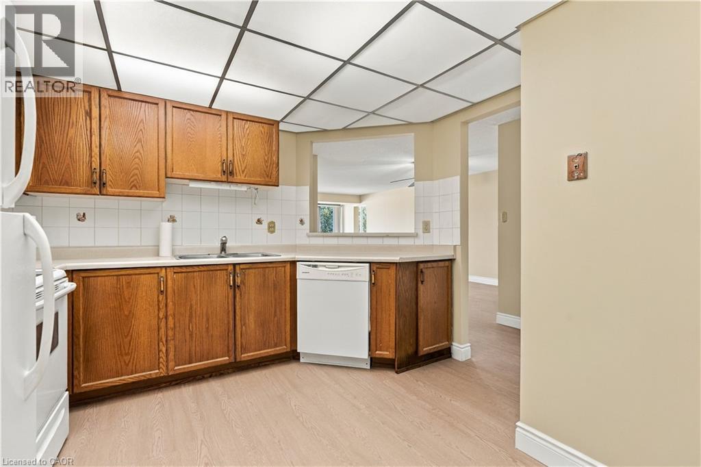5070 Pinedale Avenue Unit# 302, Burlington, Ontario  L7L 5V6 - Photo 8 - 40869371