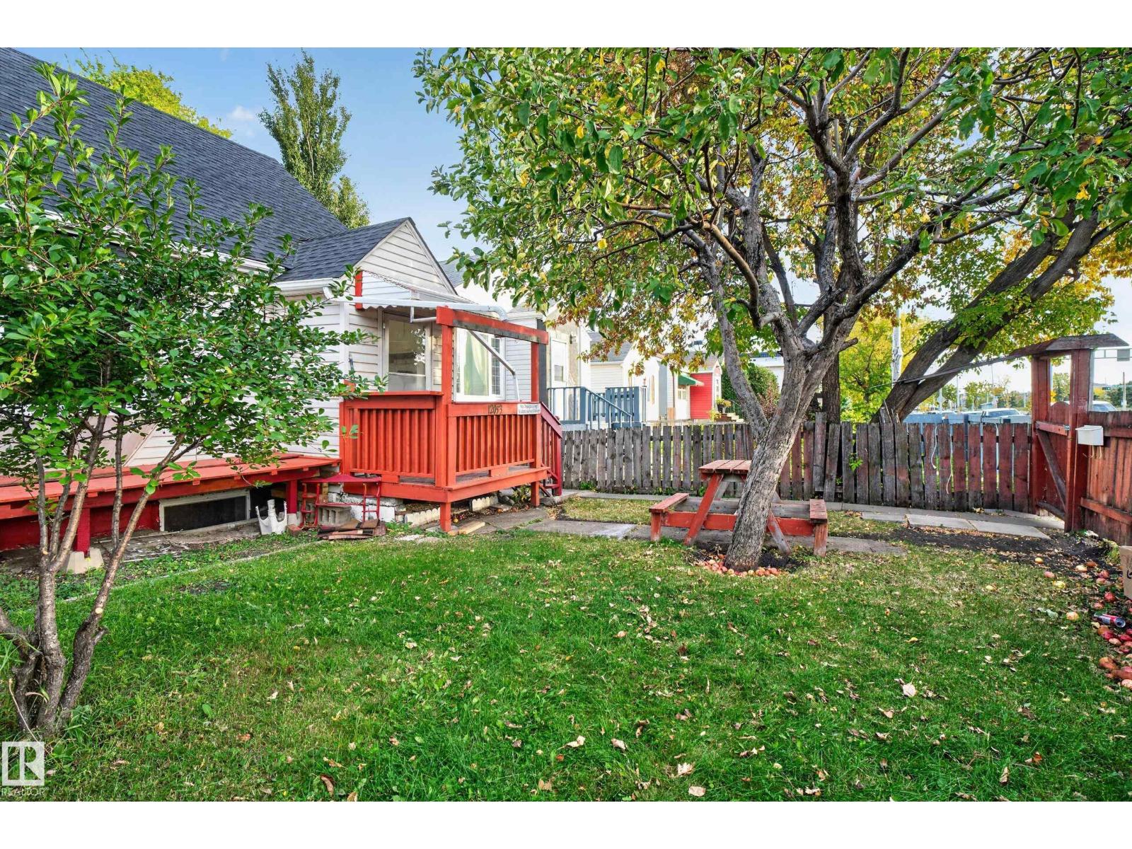 12053 97 St Nw, Edmonton, Alberta  T5G 1Y8 - Photo 5 - E4512039