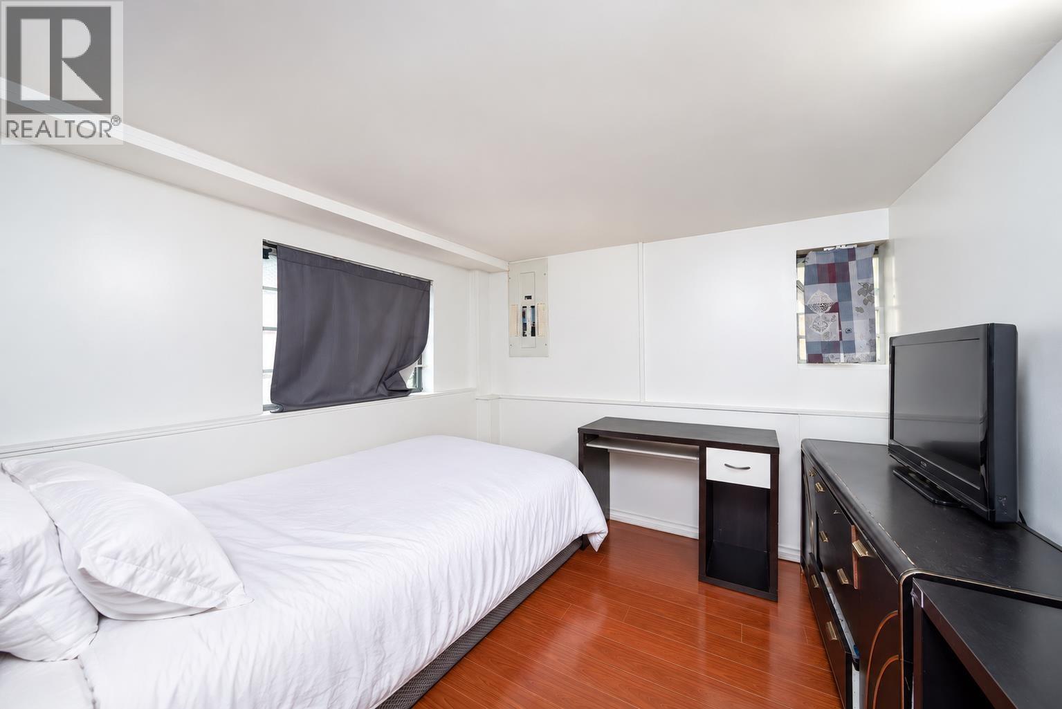 4940 Killarney Street, Vancouver, British Columbia  V5R 3V7 - Photo 6 - R3173056