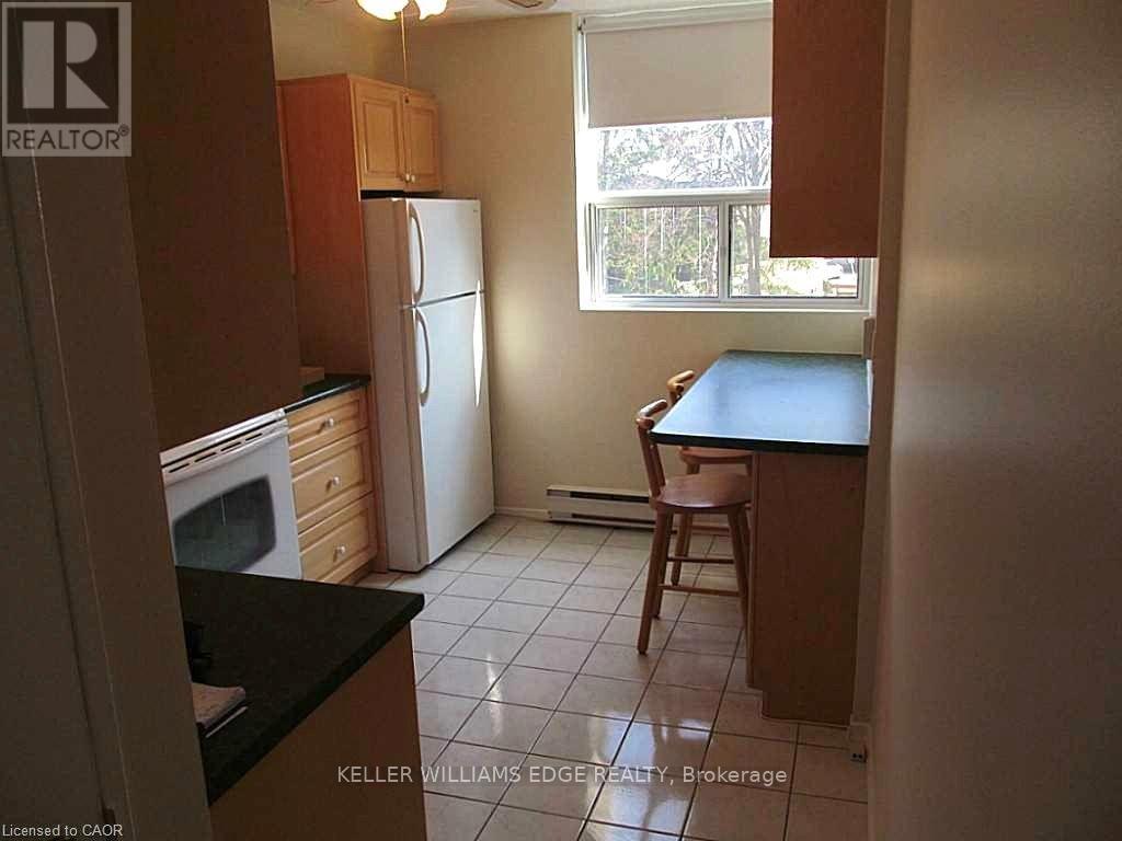 209 - 700 Dynes Road, Burlington, Ontario  L7N 3M2 - Photo 4 - W13872584