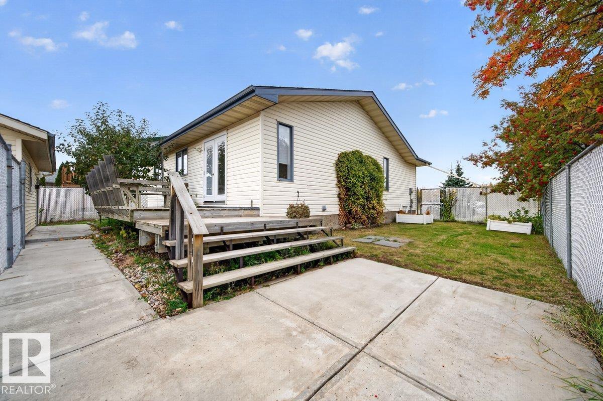 825 Grandin DR