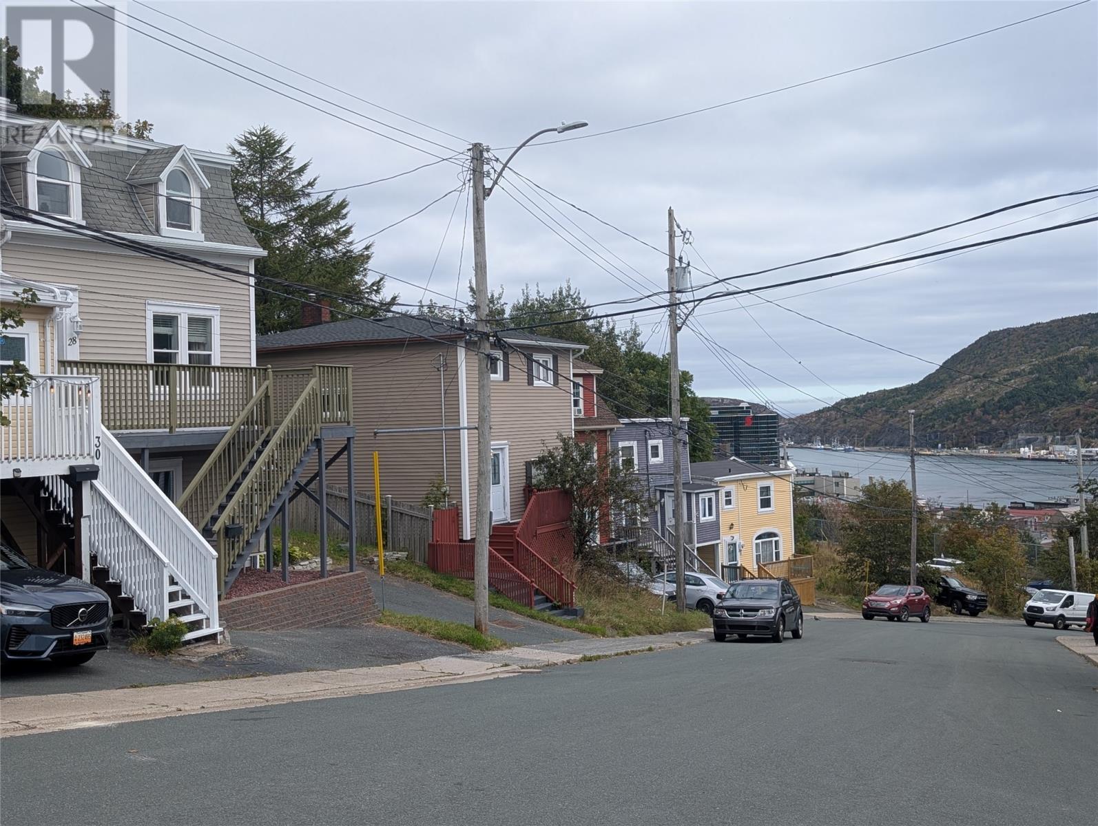 28 Barter's Hill Place, St. John's — photo 4