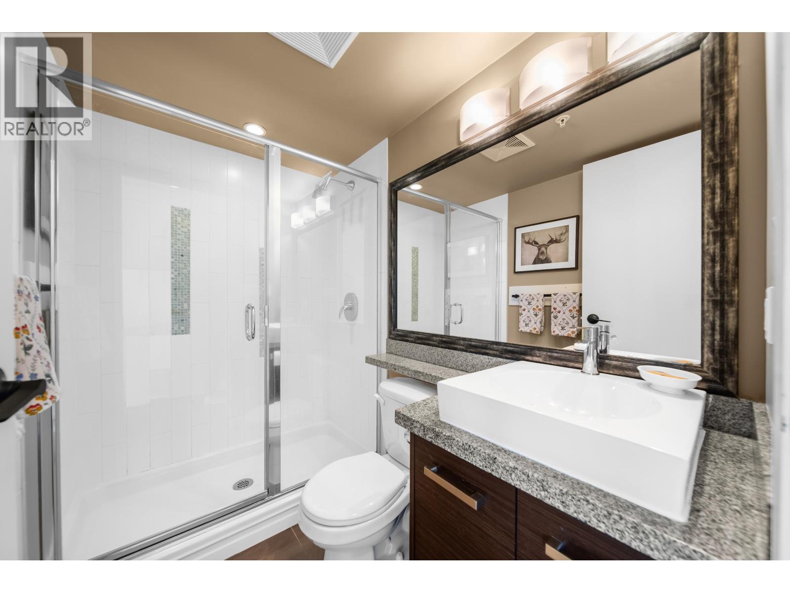 805 2959 GLEN DRIVE