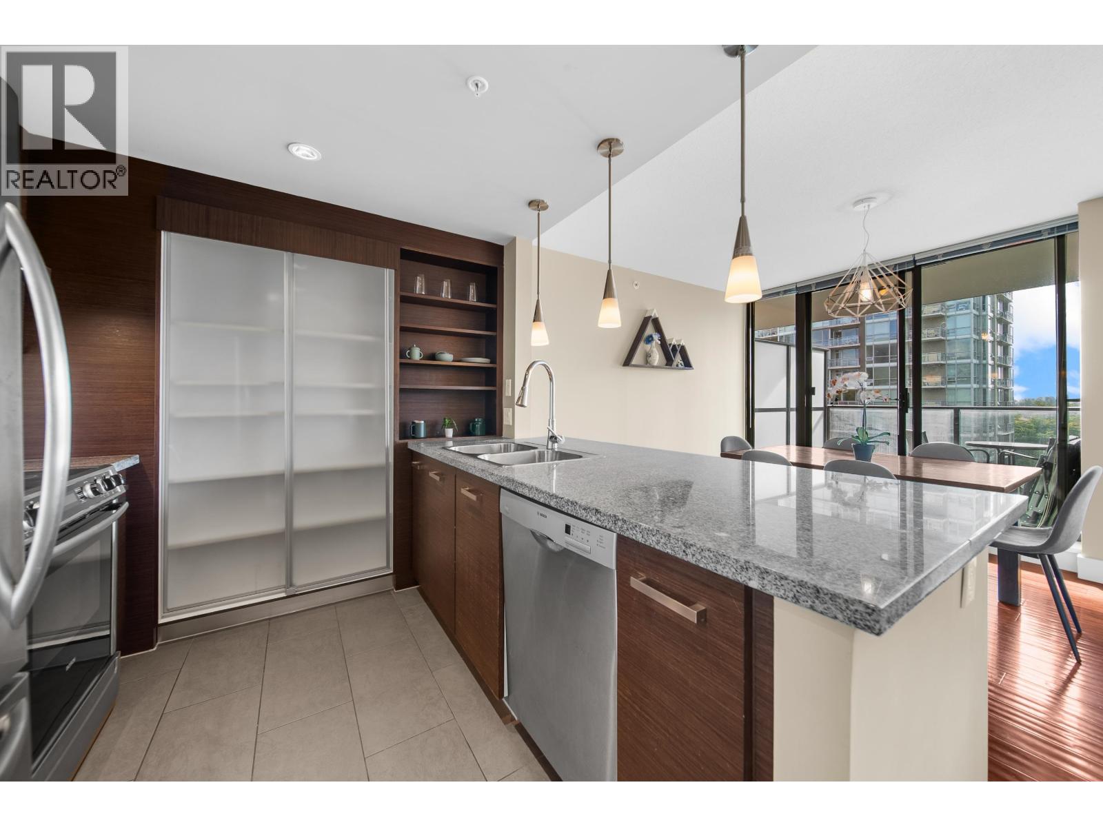 805 2959 GLEN DRIVE