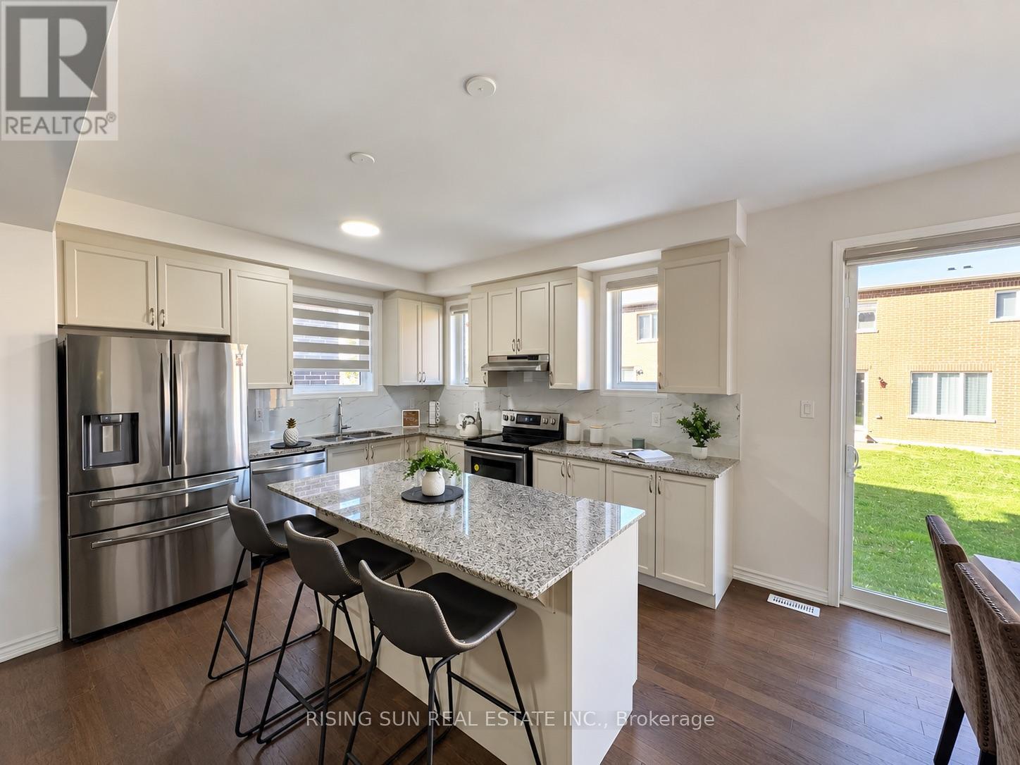 23 Routley Street, Kitchener, Ontario  N2R 0S2 - Photo 8 - X13870748