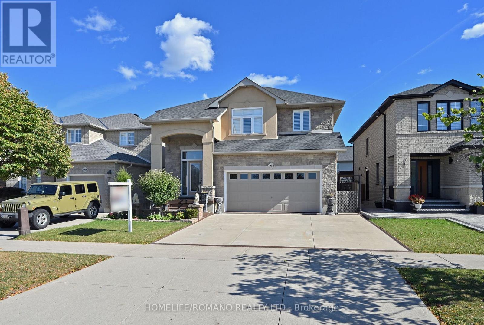 1052 GREENHILL AVENUE, Hamilton, Ontario