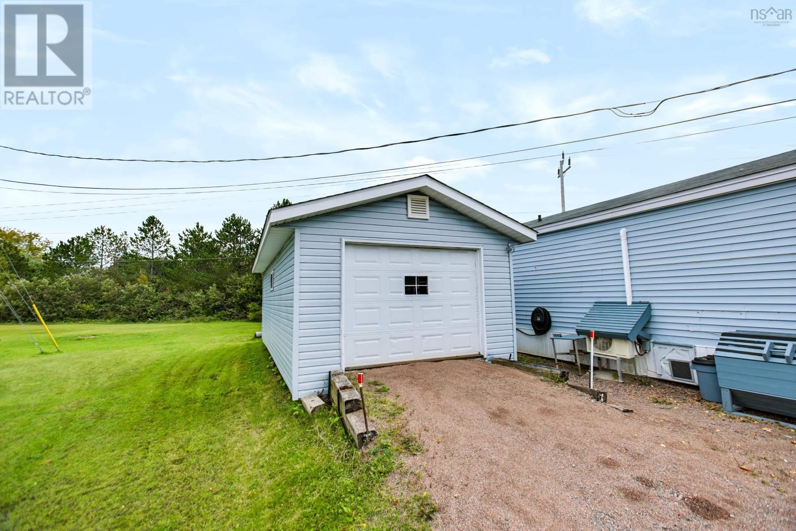 1 Rosewood Drive Amherst Nova Scotia Canada B4H4N8 5