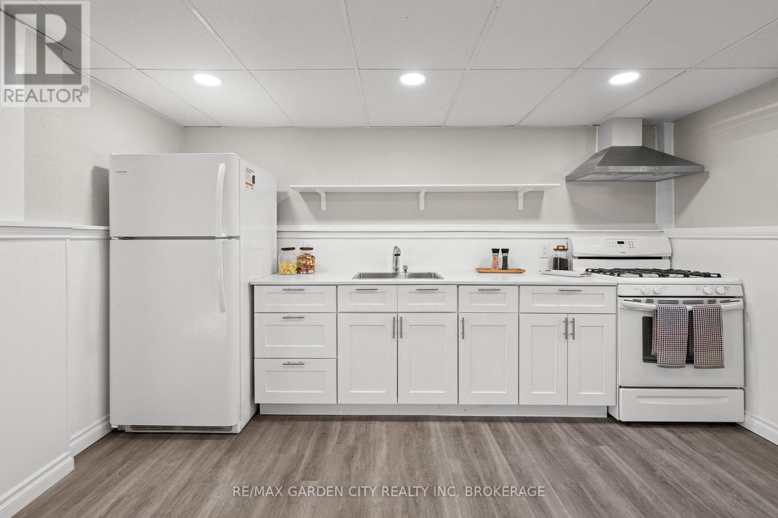 Lower. - 49 Bendingroad Crescent, St. Catharines, Ontario  L2N 5R4 - Photo 6 - X13872416