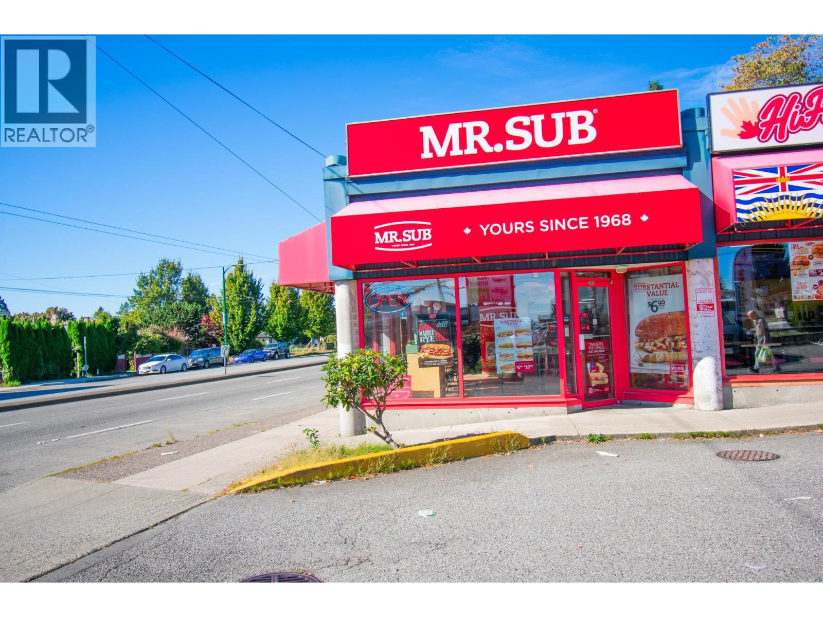 2885 E BROADWAY STREET, Vancouver, British Columbia