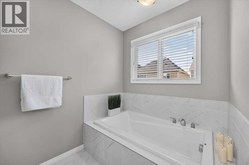 33 Yorkville Green SW, Calgary, Alberta  T2X 4J8 - Photo 30 - A2346745