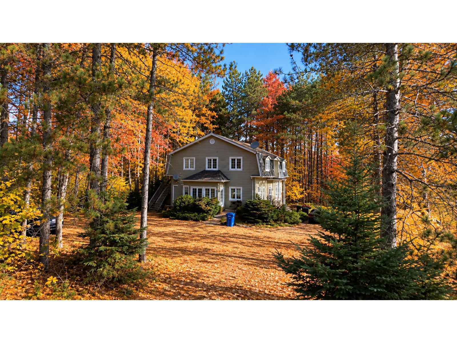 908-912 Rue Principale Saint-Côme Quebec Canada J0K2B0 2