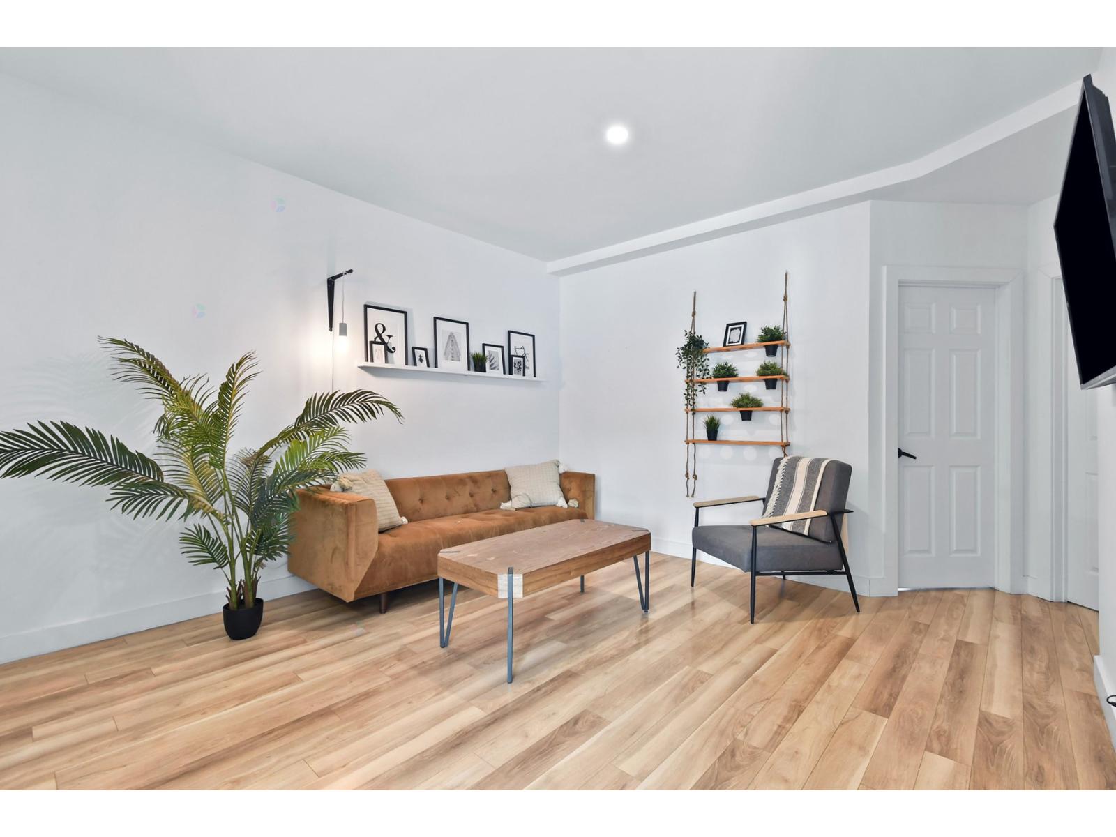 908-912 Rue Principale Saint-Côme Quebec Canada J0K2B0 5