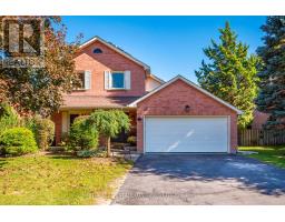 10 HANDORF DRIVE, Cambridge, Ontario