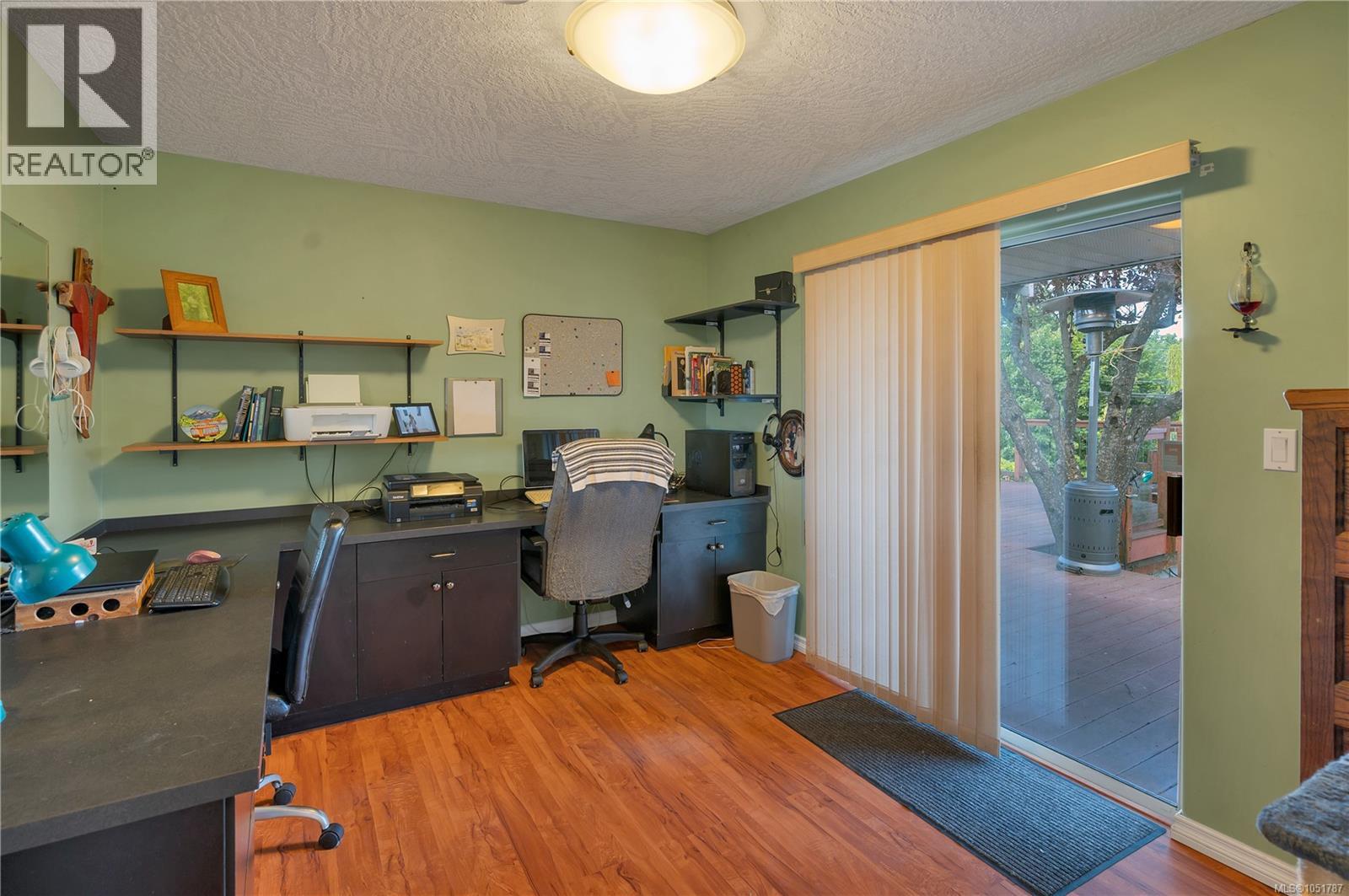 558 Alder St, Campbell River, British Columbia  V9W 2P1 - Photo 11 - 1051787