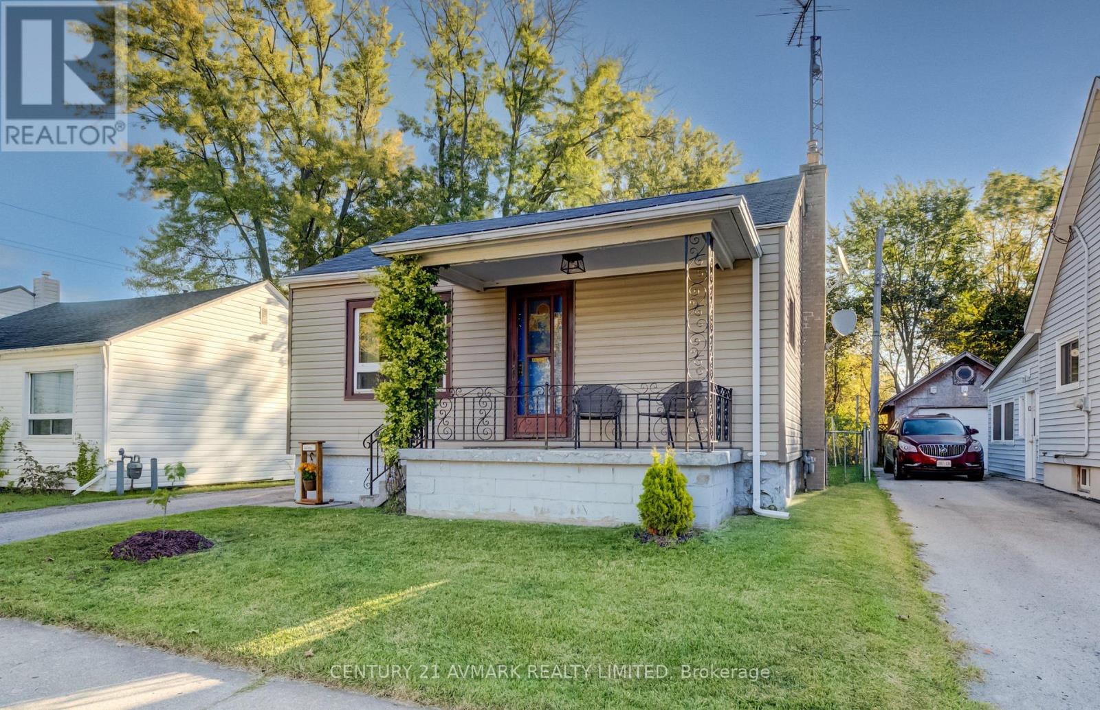 48 Dunkirk Road, Welland, Ontario  L3B 2N6 - Photo 2 - X13872754