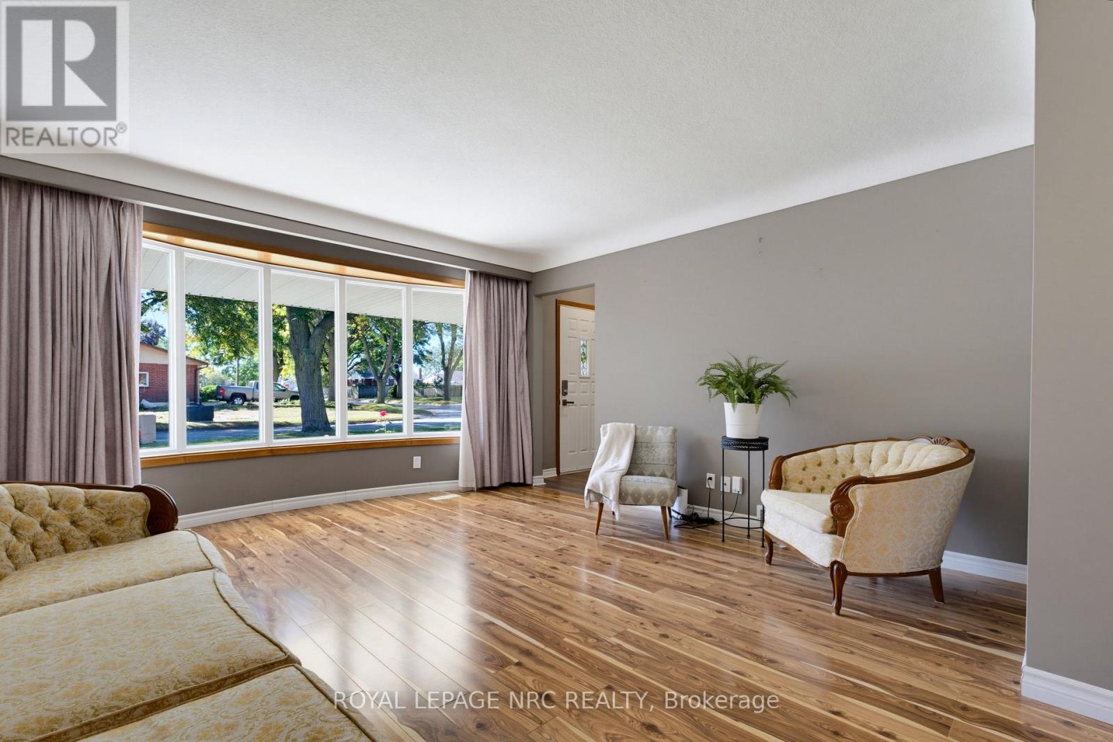 6395 Glengate Street, Niagara Falls, Ontario  L2E 5S5 - Photo 11 - X13872808