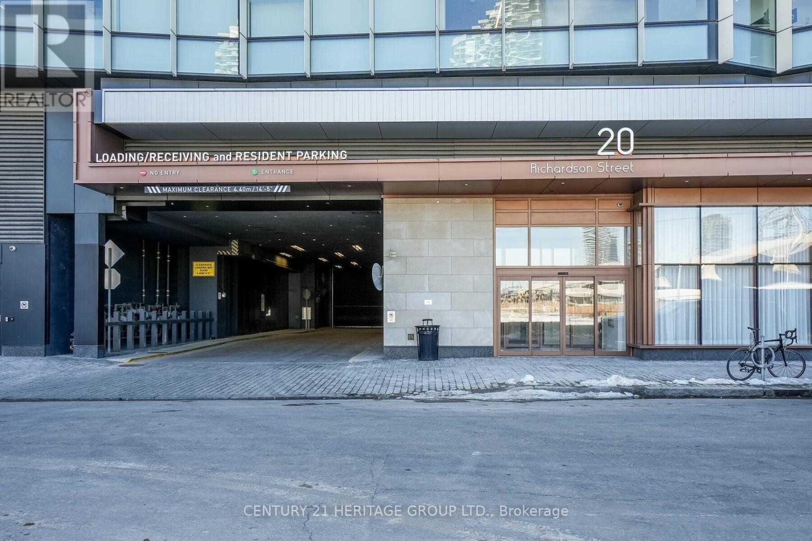 717 - 20 RICHARDSON STREET