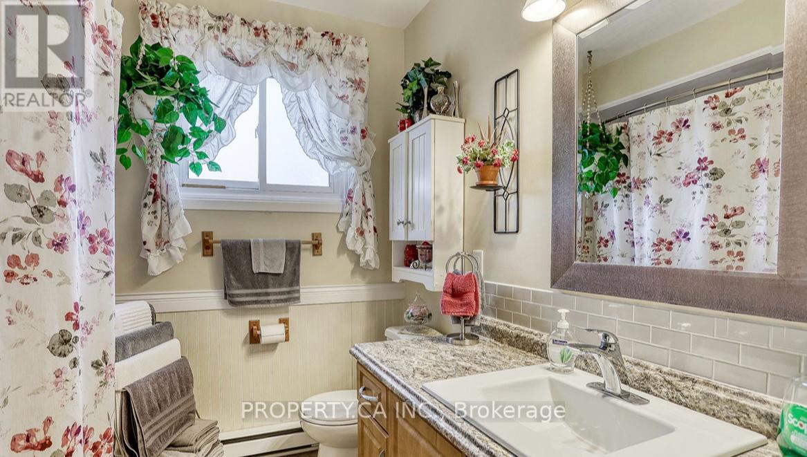 Upper - 204 Mason Drive, Whitby, Ontario  L1N 2B1 - Photo 18 - E13872738