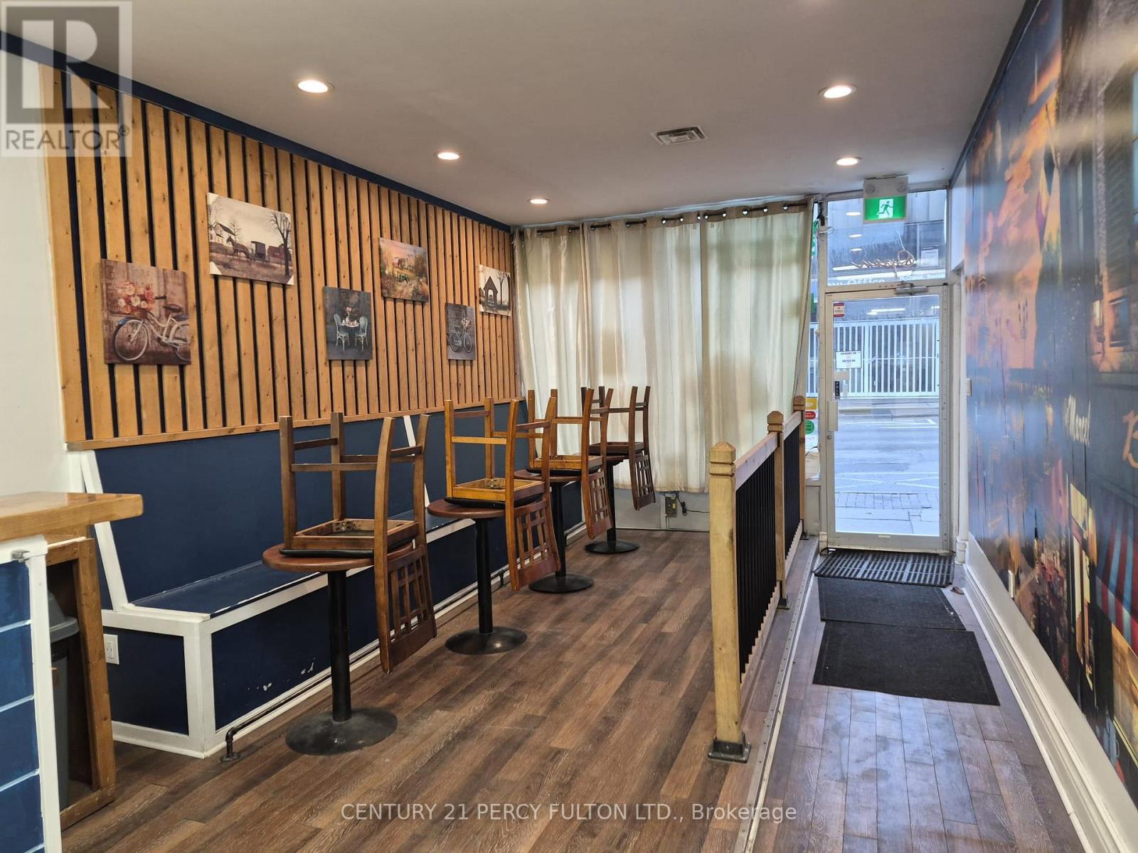 MAIN - 25 SIMCOE STREET S, Oshawa, Ontario