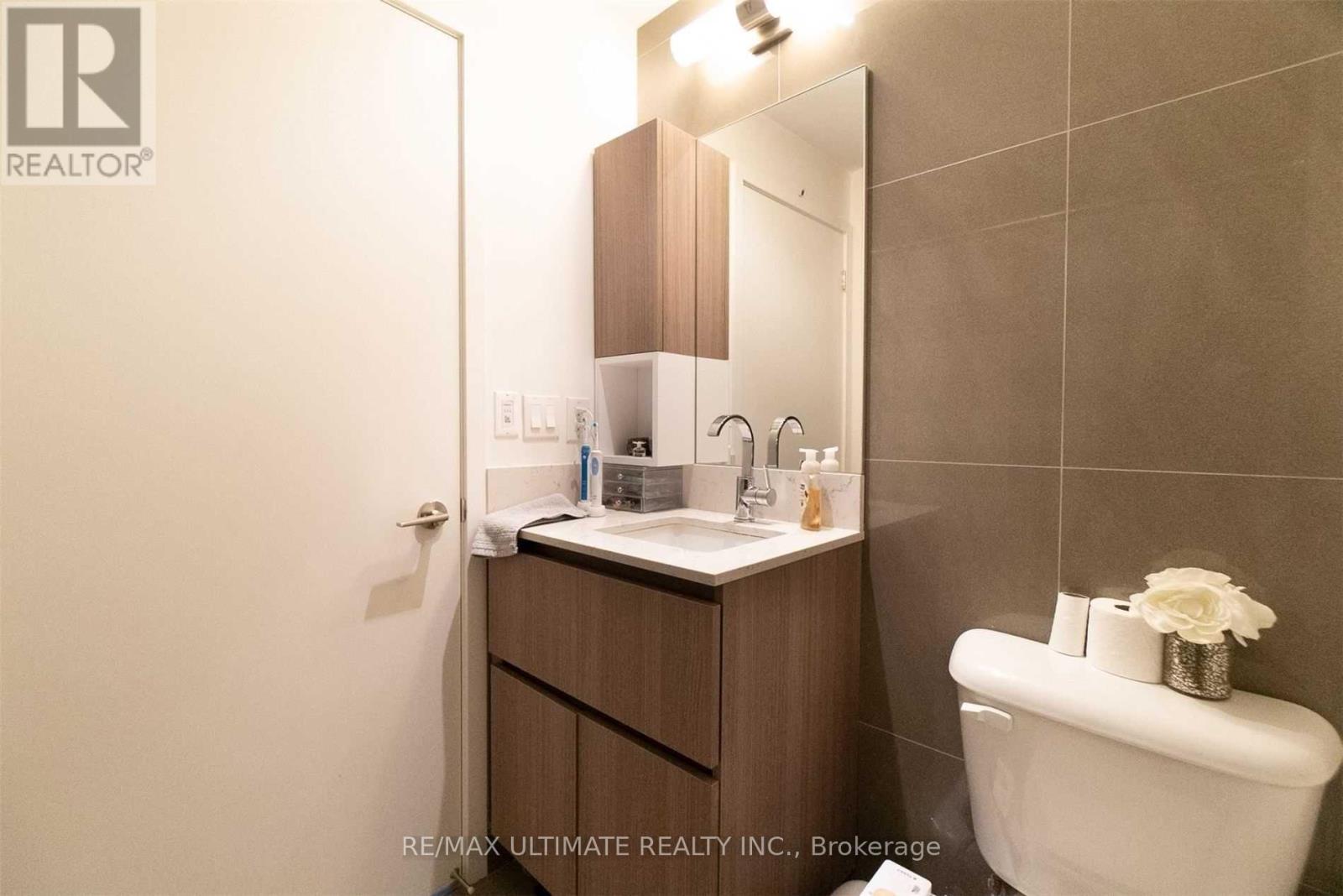 403 - 15 Baseball Place, Toronto, Ontario  M4M 0E6 - Photo 11 - E13872932