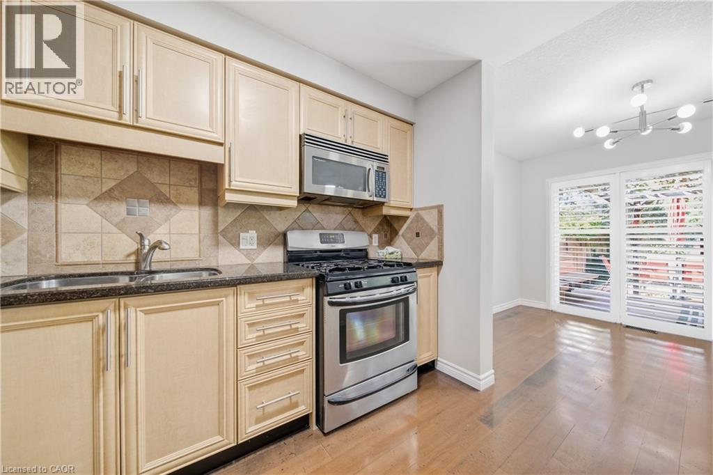 437 Beaver Creek Road, Waterloo, Ontario  N2V 2J8 - Photo 16 - 40869808