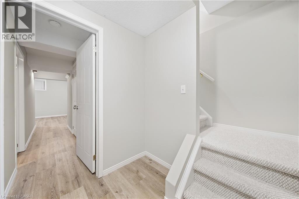 437 Beaver Creek Road, Waterloo, Ontario  N2V 2J8 - Photo 35 - 40869808