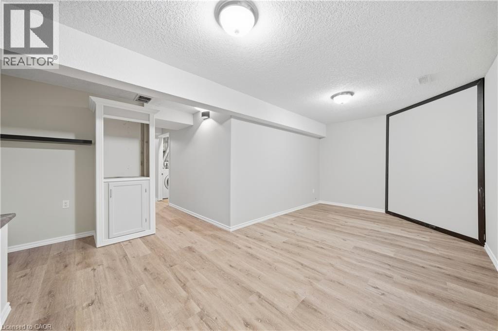 437 Beaver Creek Road, Waterloo, Ontario  N2V 2J8 - Photo 39 - 40869808