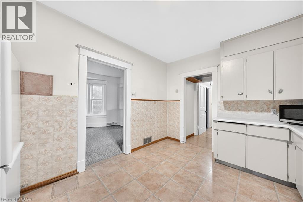63 Mt Hope Street, Kitchener, Ontario  N2G 2J5 - Photo 14 - 40869178