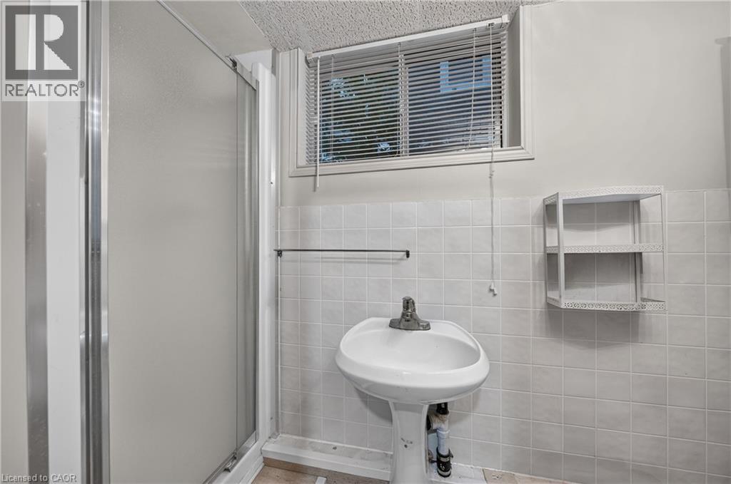 63 Mt Hope Street, Kitchener, Ontario  N2G 2J5 - Photo 33 - 40869178