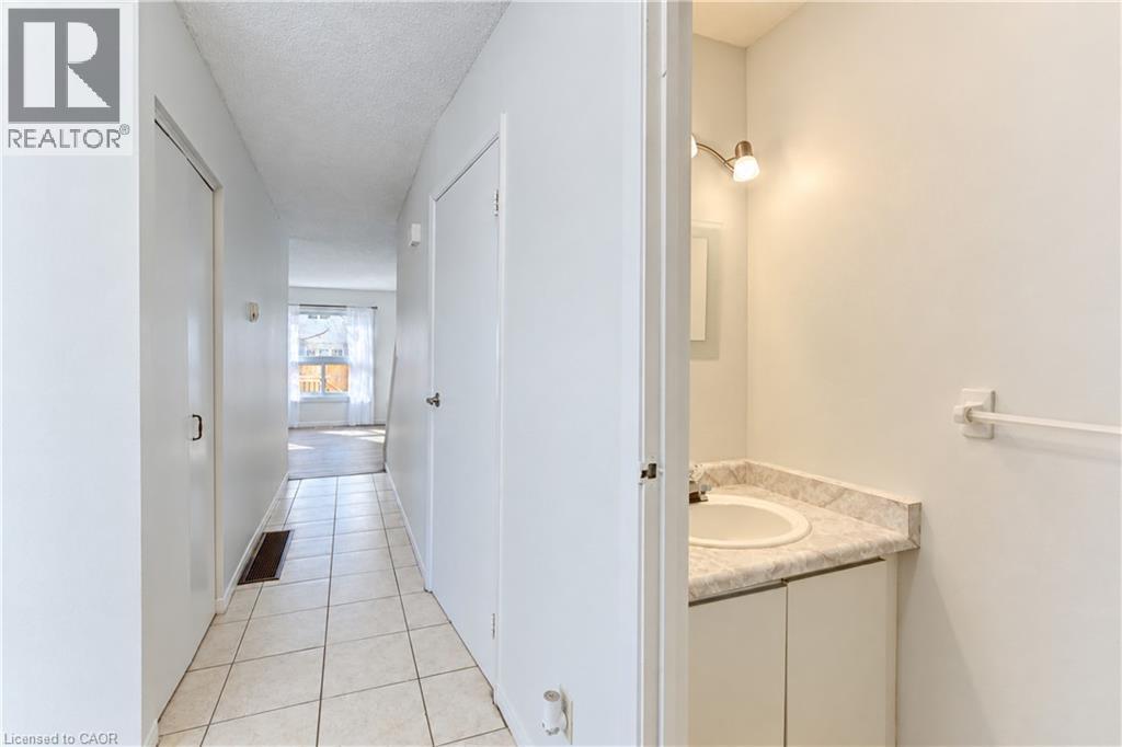 1093 Nellis Street Unit# 9, Woodstock, Ontario N4T 1P5 - Photo 3 - 40868324