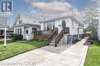 9 East 33rd Street Unit# Lower, Hamilton, Ontario  L8V 3S9 - Photo 1 - 40869727