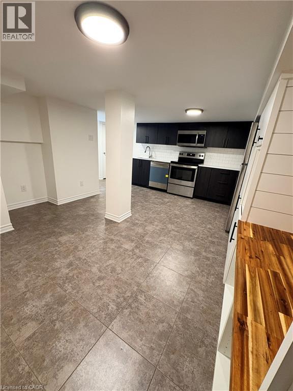 9 East 33rd Street Unit# Lower, Hamilton, Ontario  L8V 3S9 - Photo 5 - 40869727