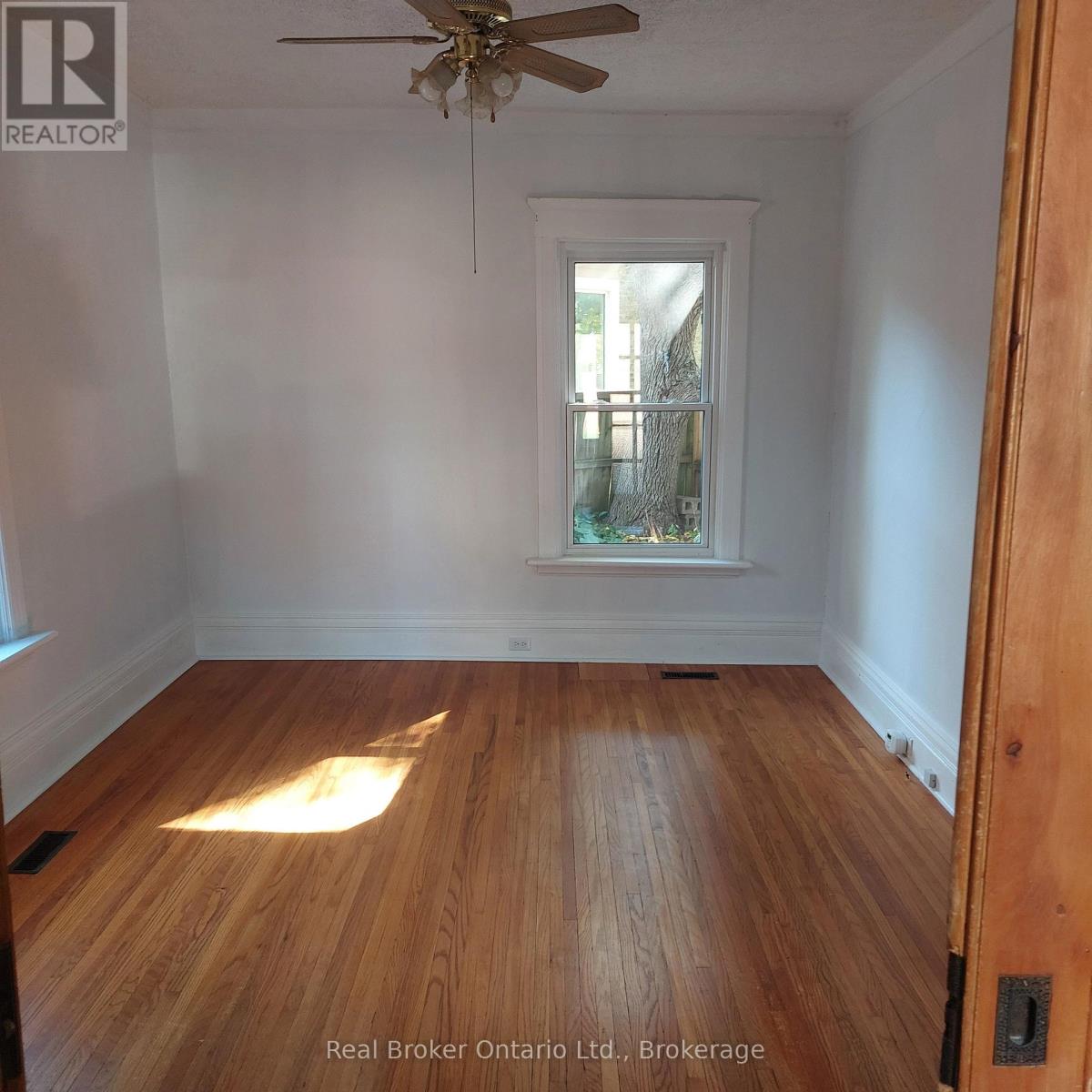 4 Cambria Street, Stratford, Ontario N5A 1G4 - Photo 11 - X13872830