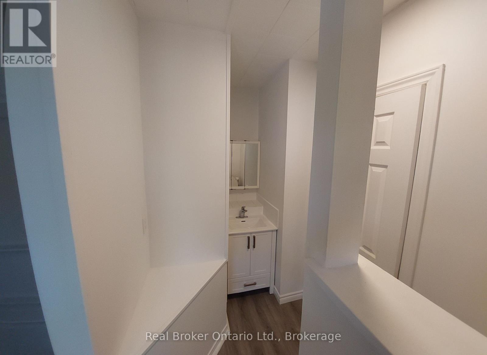4 Cambria Street, Stratford, Ontario N5A 1G4 - Photo 37 - X13872830