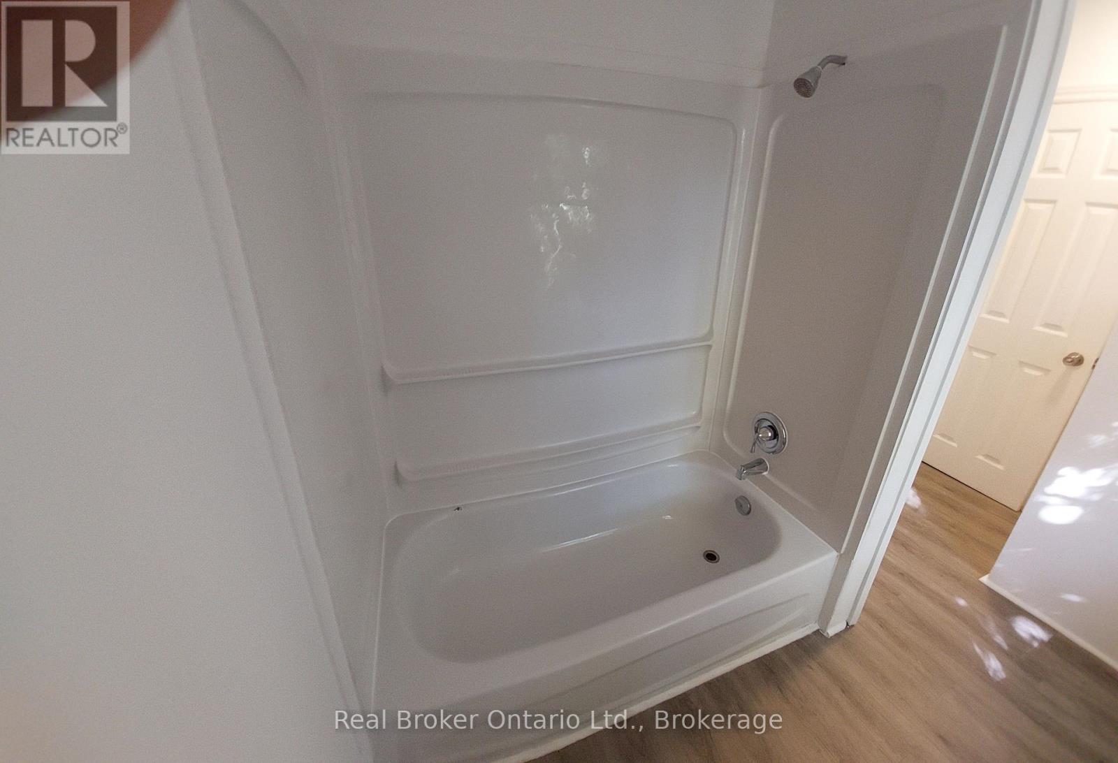 4 Cambria Street, Stratford, Ontario N5A 1G4 - Photo 38 - X13872830