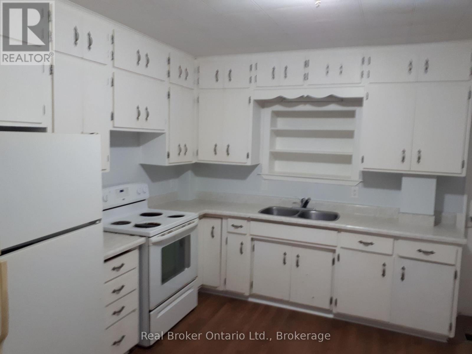 4 Cambria Street, Stratford, Ontario N5A 1G4 - Photo 46 - X13872830
