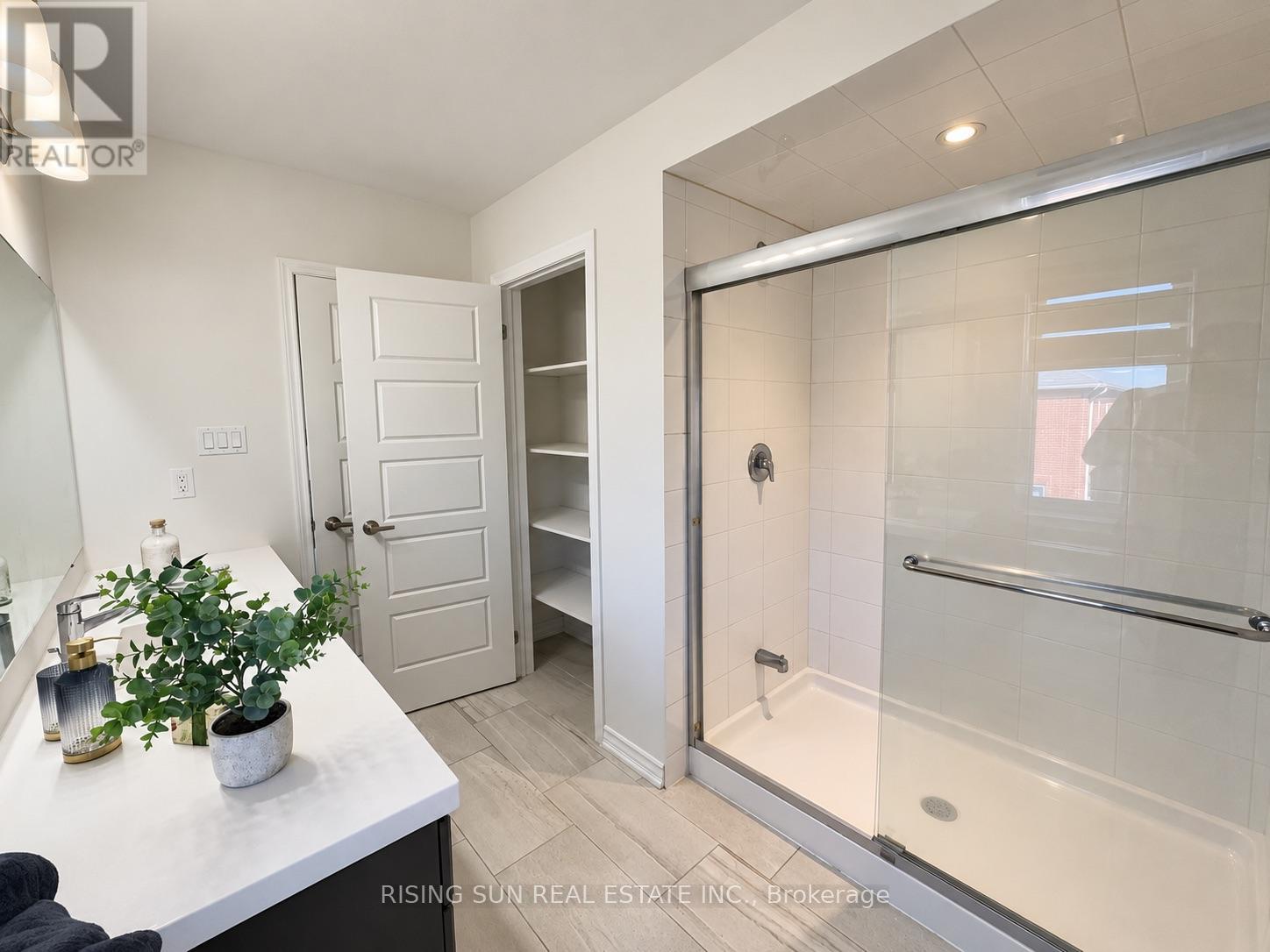 23 Routley Street, Kitchener, Ontario  N2R 0S2 - Photo 13 - X13870748
