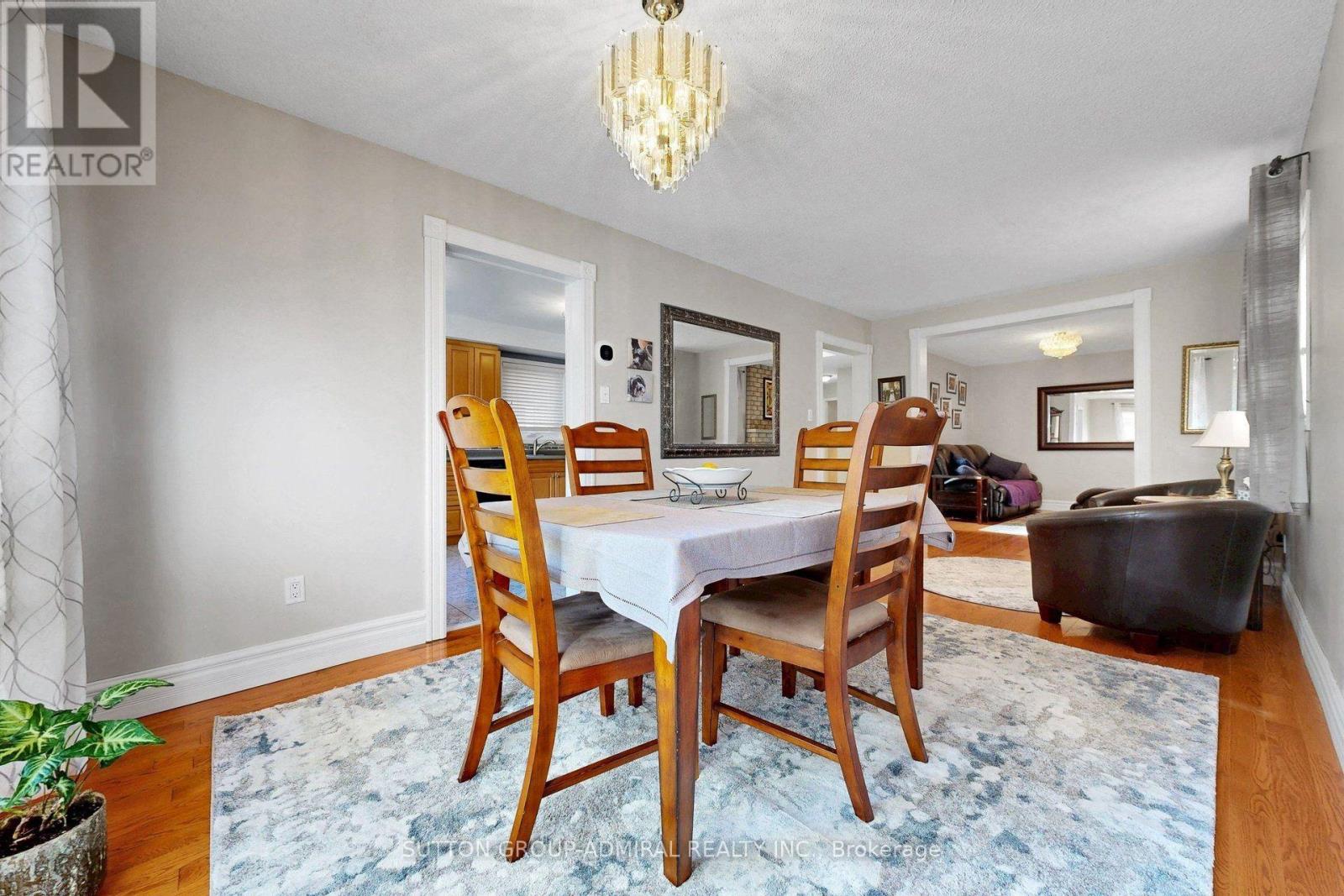 43 Berwick Crescent, Richmond Hill, Ontario  L4C 0B8 - Photo 17 - N13872856