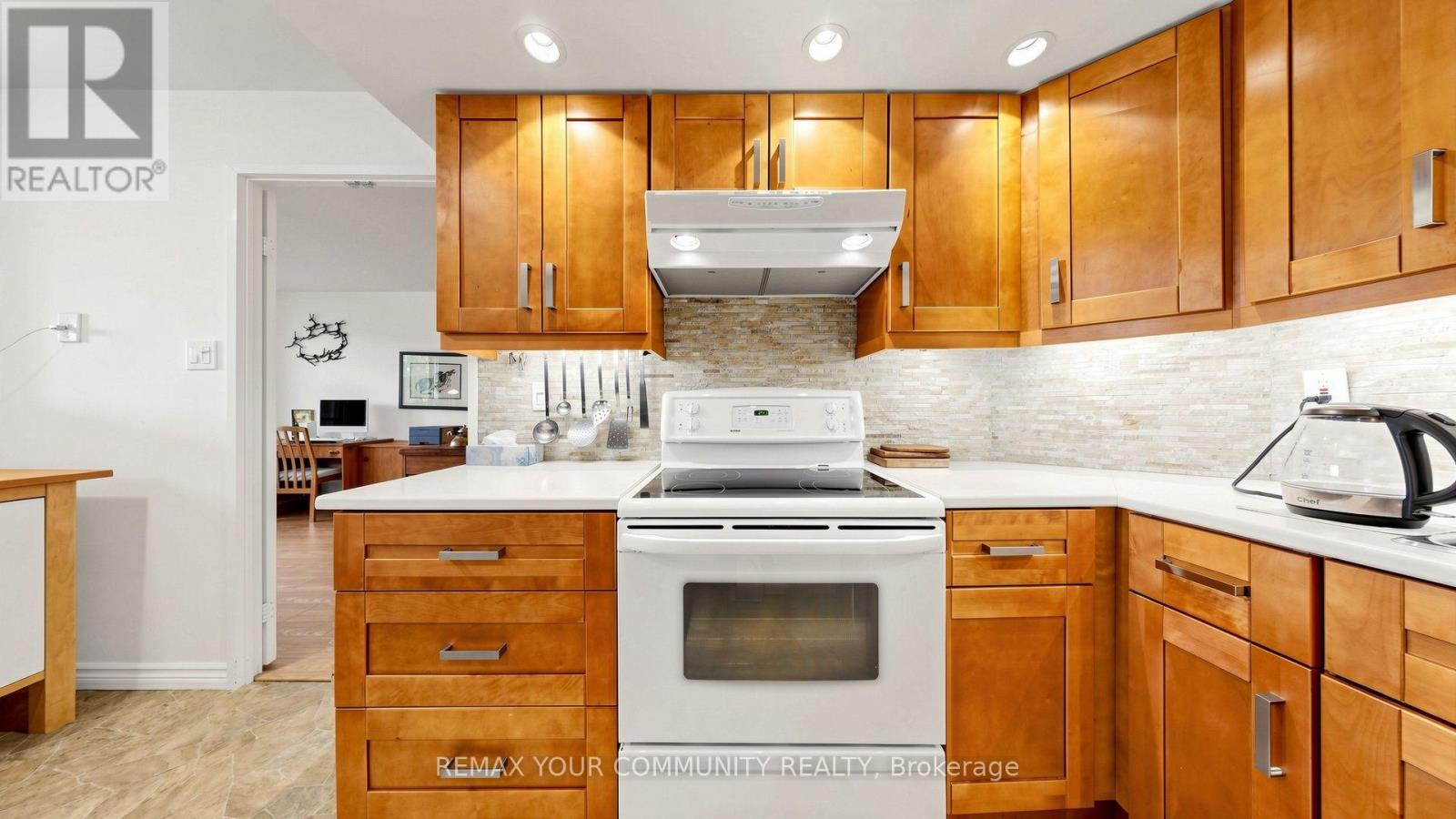 413 - 5 Weldrick Road W, Richmond Hill (North Richvale), Ontario  L4C 8S9 - Photo 15 - N13872926