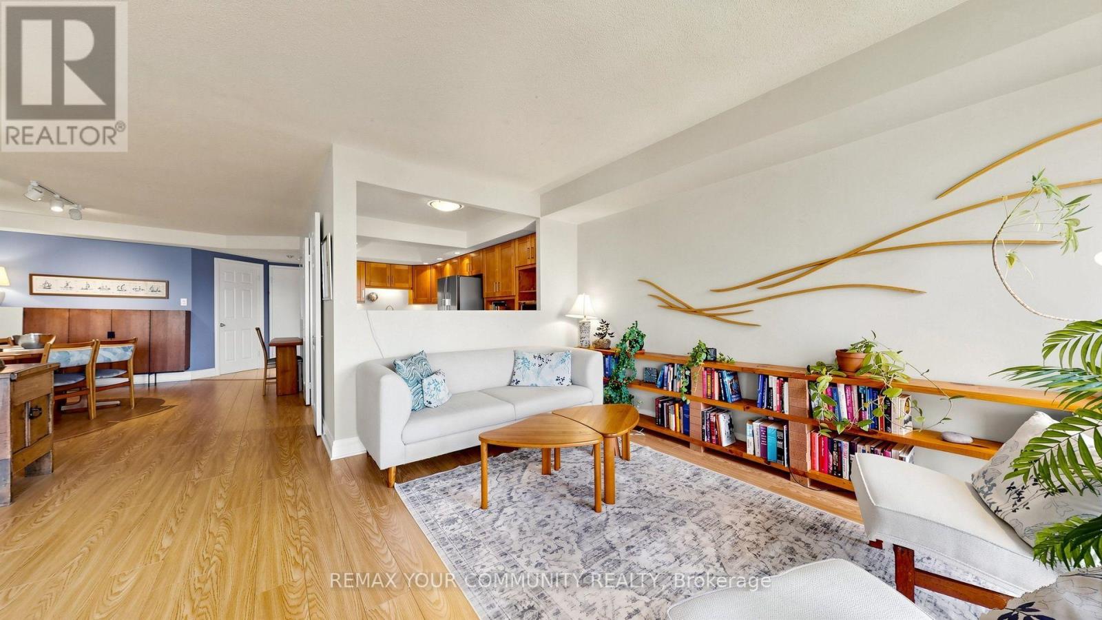 413 - 5 Weldrick Road W, Richmond Hill (North Richvale), Ontario  L4C 8S9 - Photo 7 - N13872926