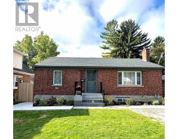 52 DRURY LANE, Barrie, Ontario