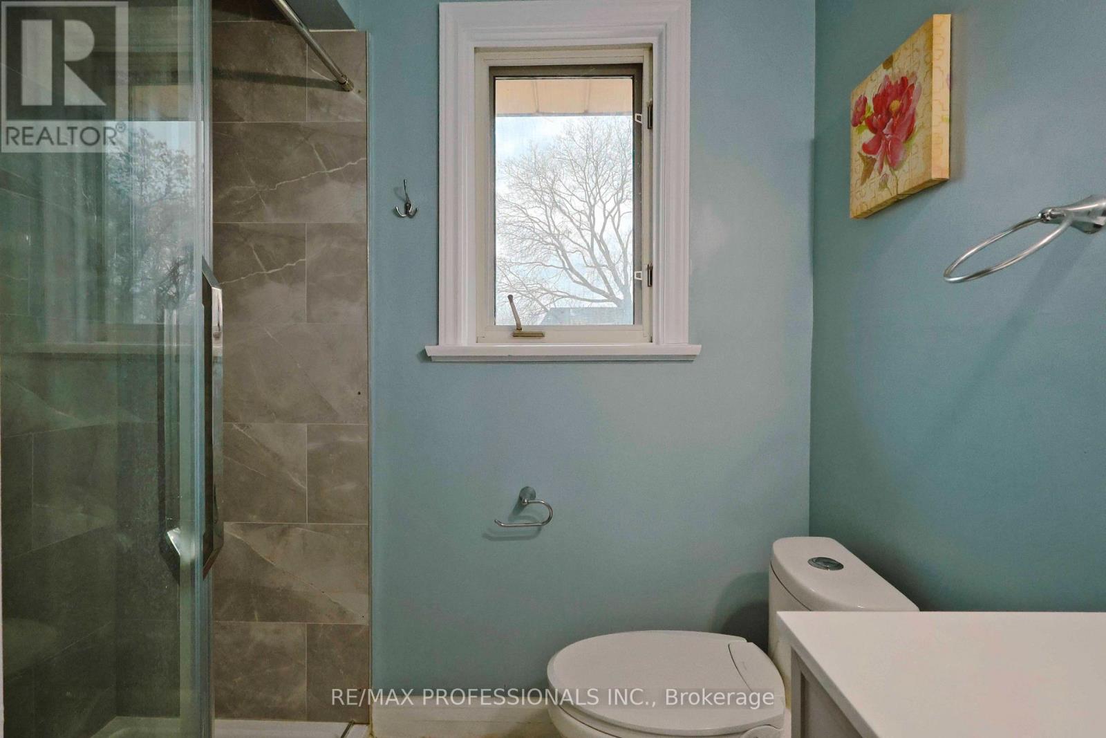 109 Botfield Avenue, Toronto, Ontario  M9B 4E6 - Photo 10 - W13872796