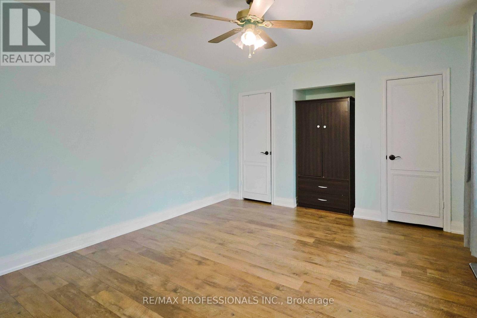109 Botfield Avenue, Toronto, Ontario  M9B 4E6 - Photo 11 - W13872796