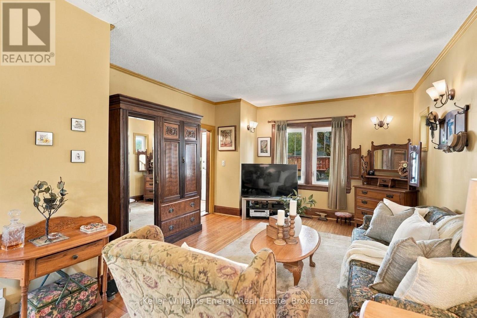 256 Grooms Avenue, Oshawa, Ontario  L1G 4A3 - Photo 6 - E13872182