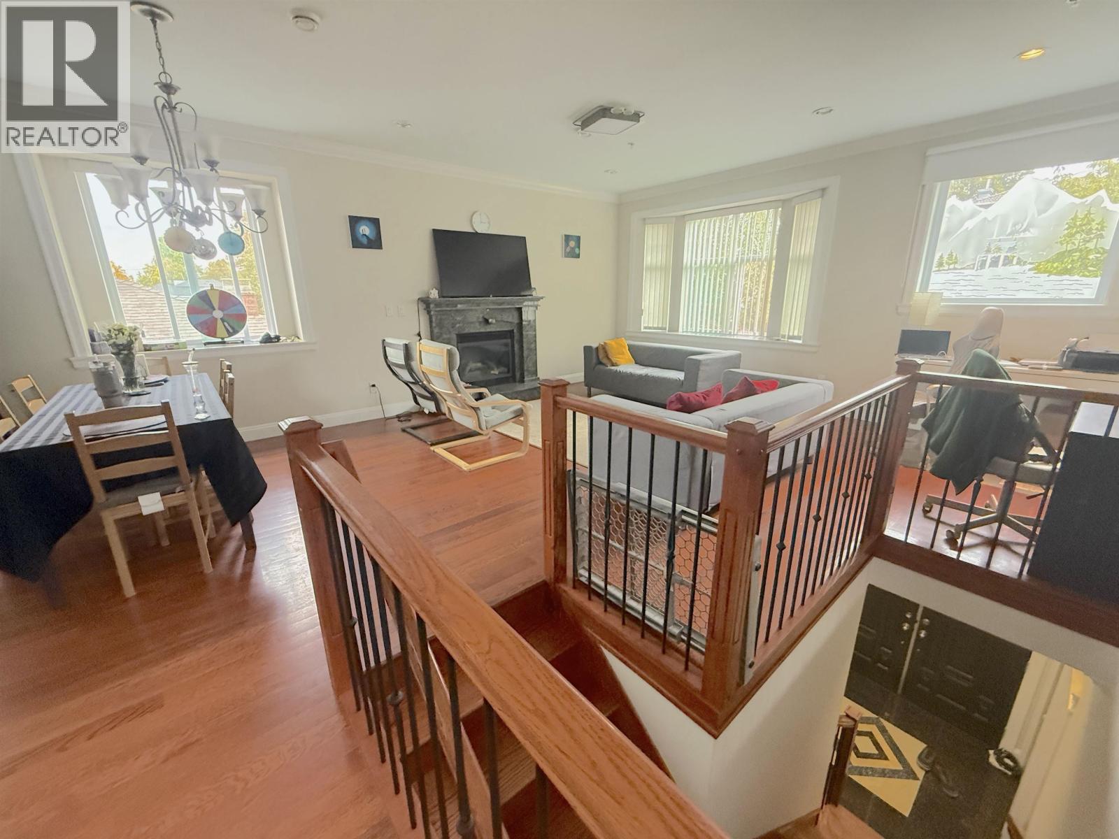 5421 Fleming Street, Vancouver, British Columbia  V5P 3E8 - Photo 2 - R3173171