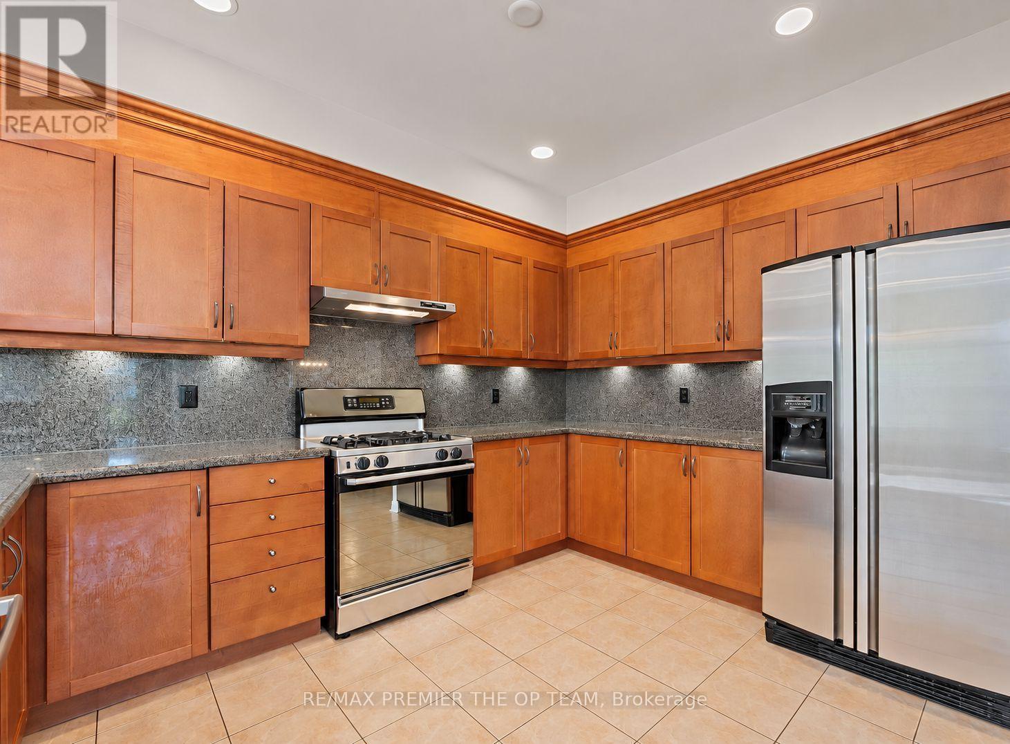 58 Calera Crescent, Vaughan, Ontario  L4H 1V9 - Photo 9 - N13851916