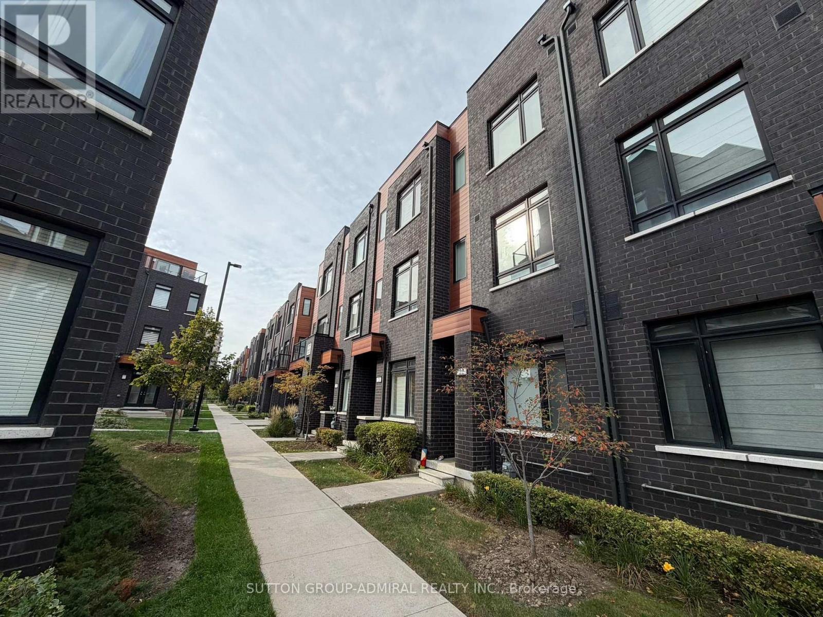 22 - 370 RED MAPLE ROAD, Richmond Hill, Ontario