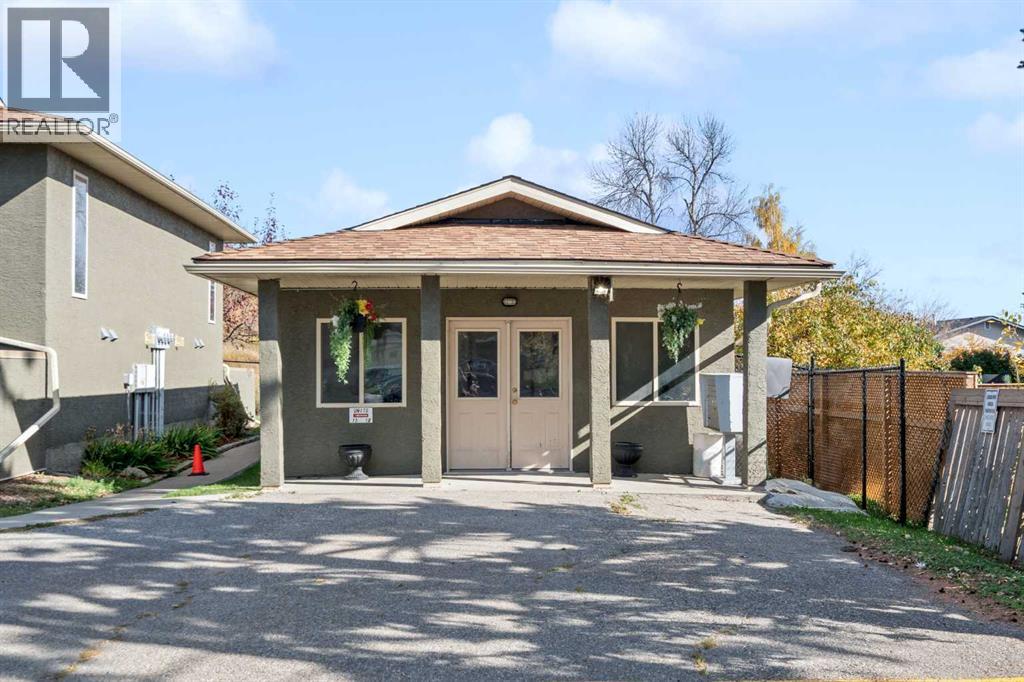 1, 29 Poplar Avenue